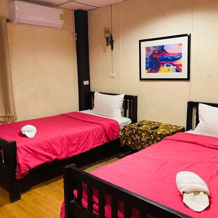 Noom Guesthouse Lopburi Kültér fotó