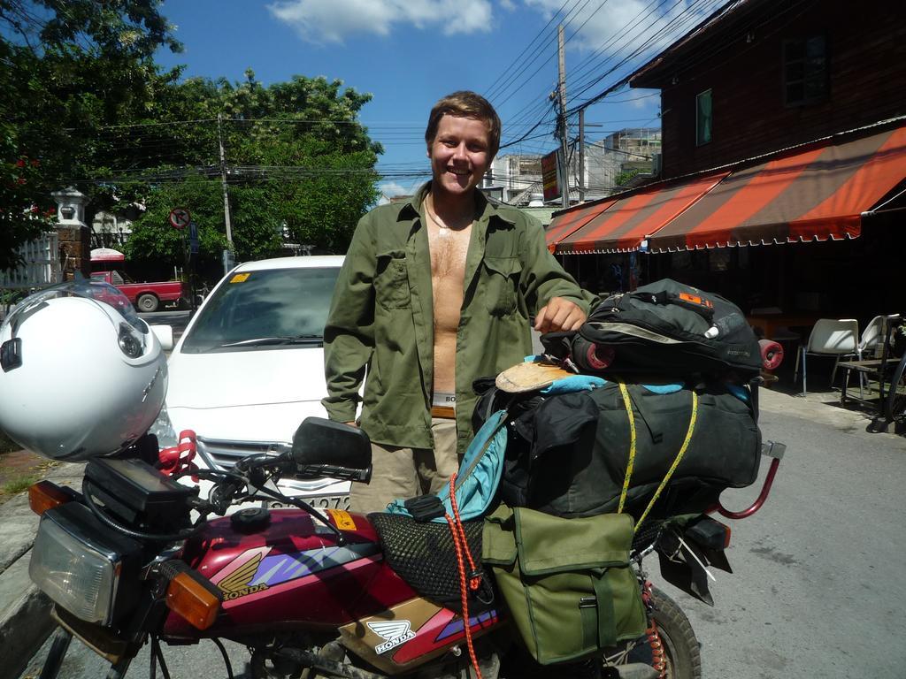 Noom Guesthouse Lopburi Kültér fotó