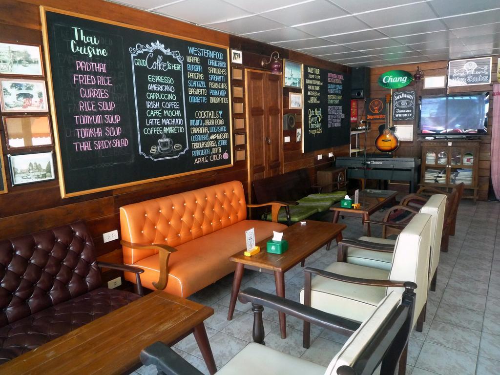 Noom Guesthouse Lopburi Kültér fotó